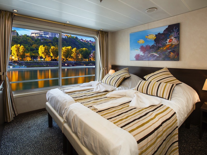 CAT. A - Upper Deck 2 Adjustable Twin Beds